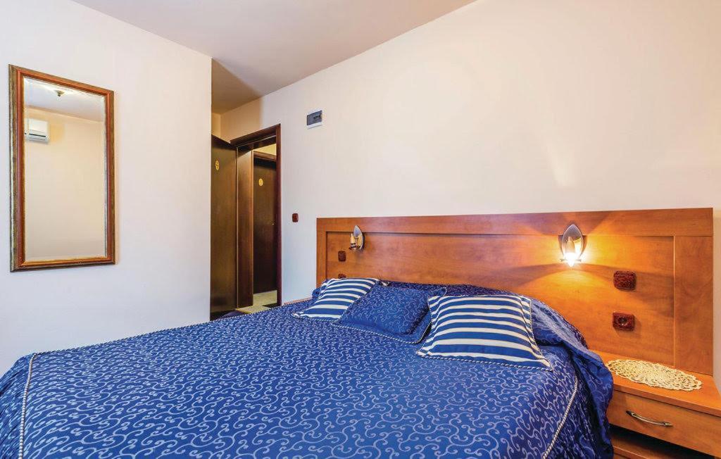 Bed & Breakfast Valentina Metajna Buitenkant foto